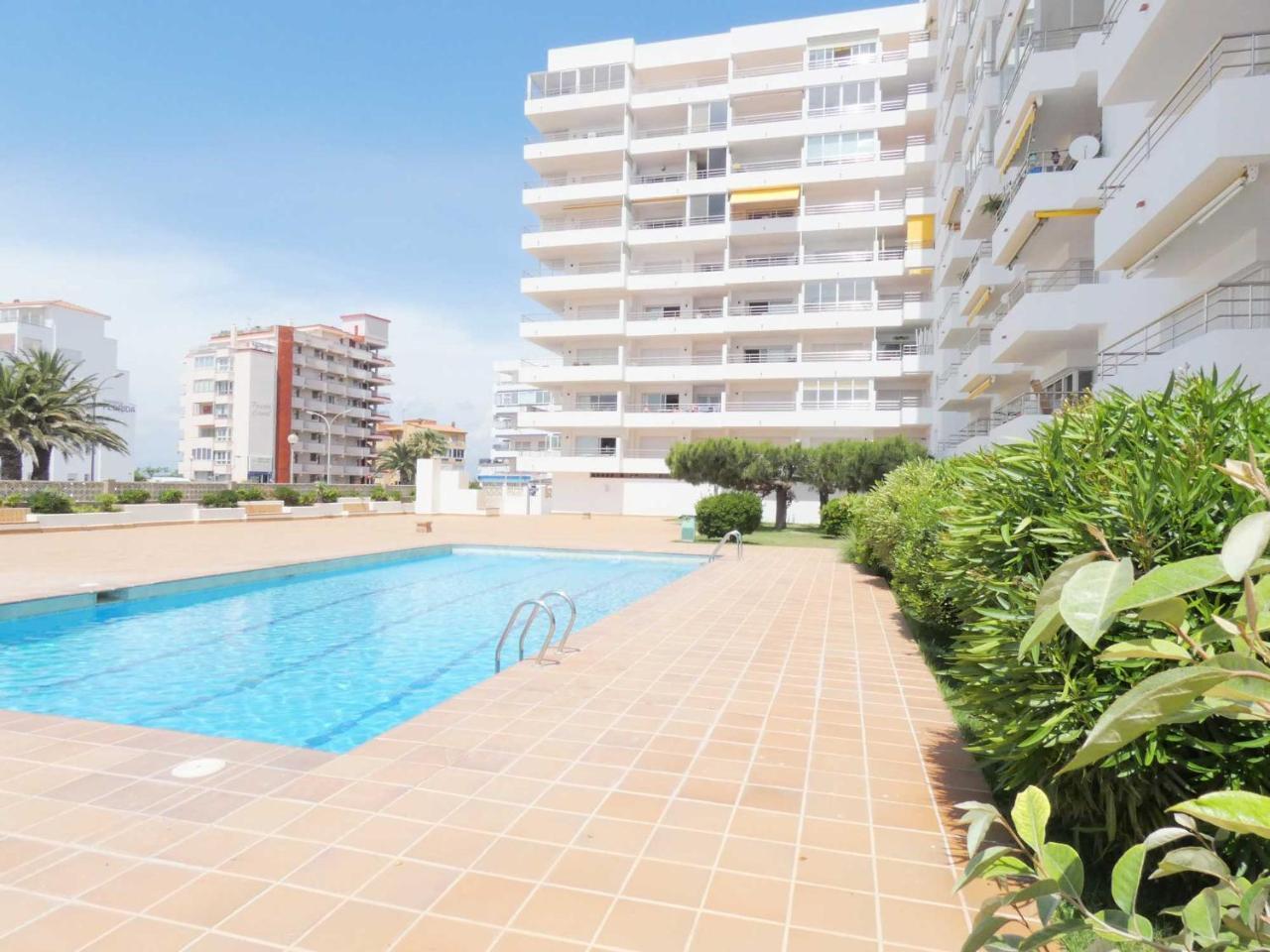 Mare Nostrum 132 Roses Bagian luar foto