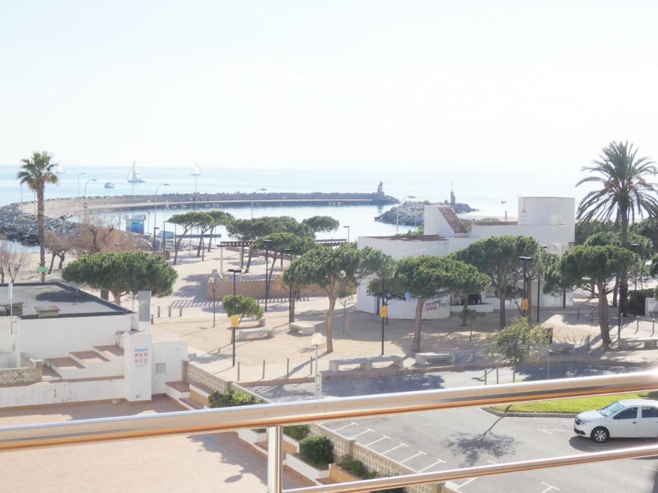 Mare Nostrum 132 Roses Bagian luar foto